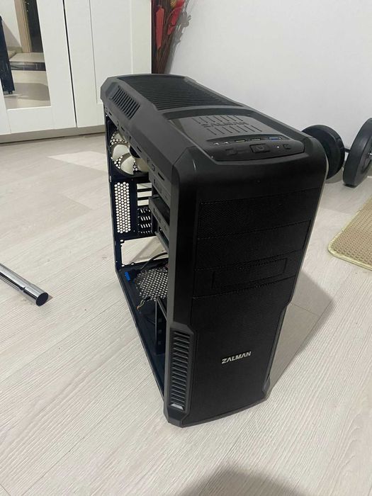 carcasa pc gaming cu ventilatoare