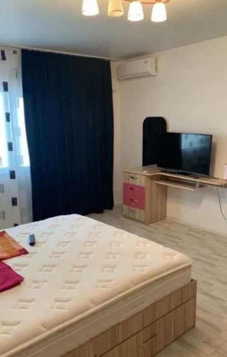 Дава се под наем Едностаен апартамент в Пловдив, Гагарин - 40 кв.м за 219.3 € - Снимка #2