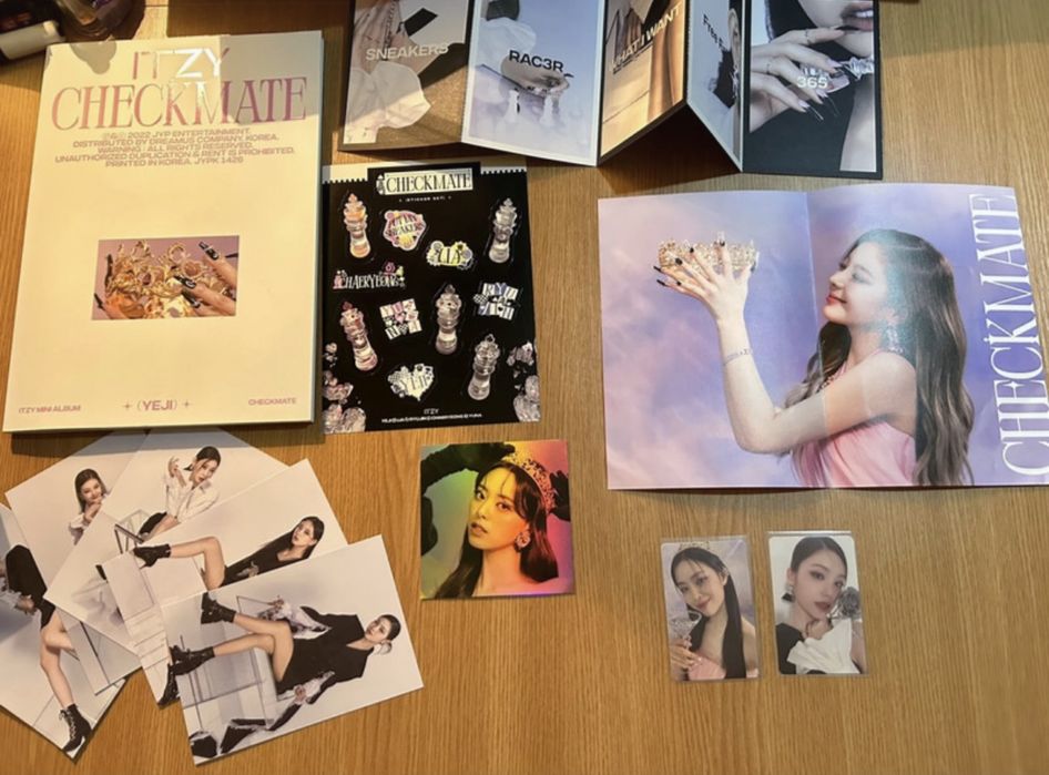 Album Itzy Checkmate