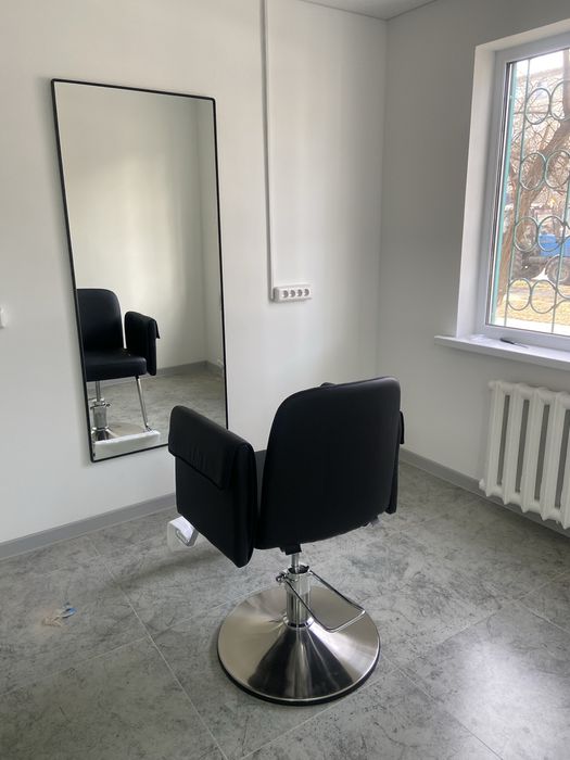 Аренда кресла для мастеров парикмахеров