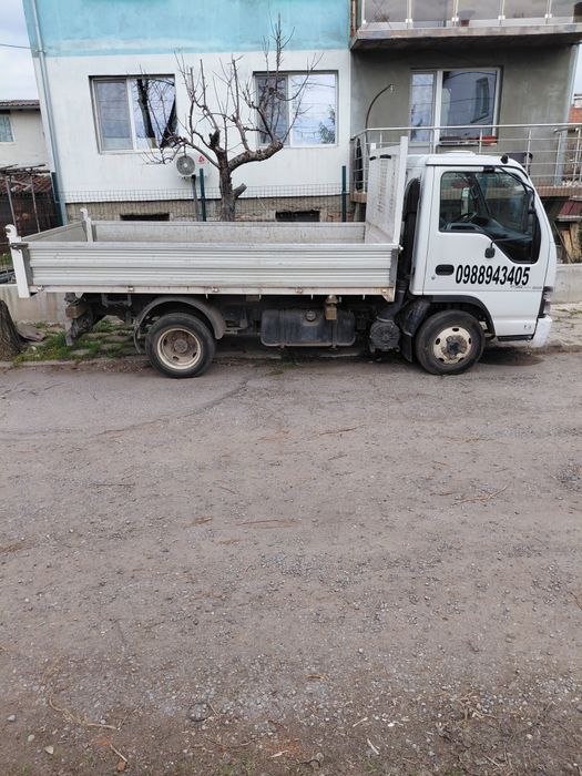 Превозни услуги с самосвал тристрано