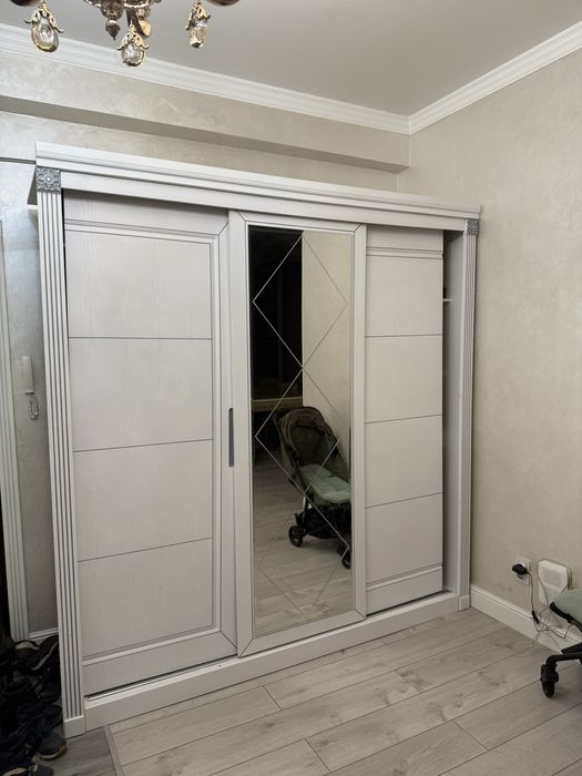 Продам шкаф-купе