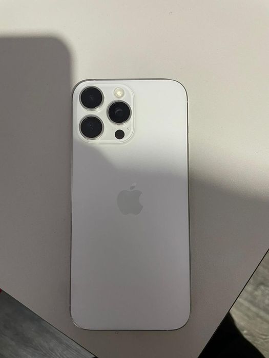 Продам айфон 16 про макс 512мб