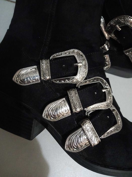 Дамски боти  по крака