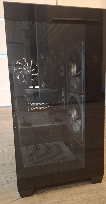 Геймърски Компютър | Ryzen 7 5700X | 16 GB RAM | Rtx 5060TI | 1TB SSD