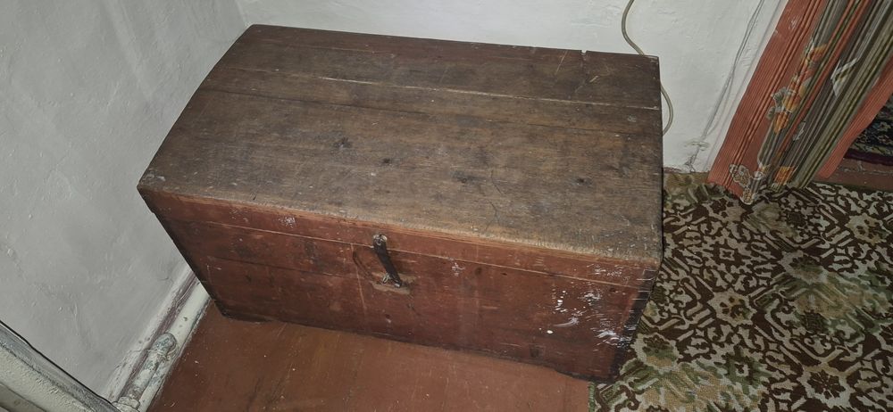 Сундук деревяный старинный