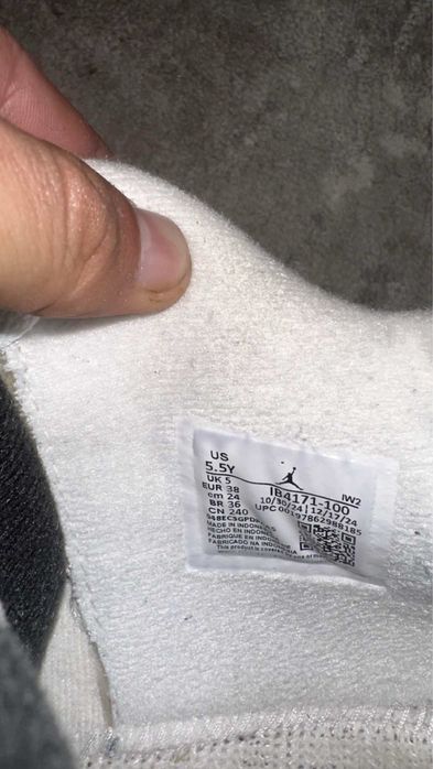 Jordan 4 white cement