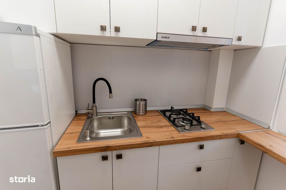 Titan parc metrou 2 minute stradal LUX