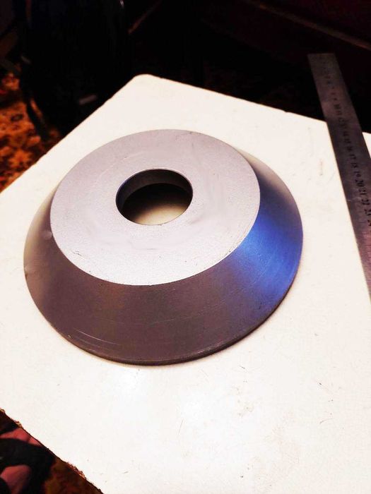 продам большую шлифовальную алмазную чашку (круг)