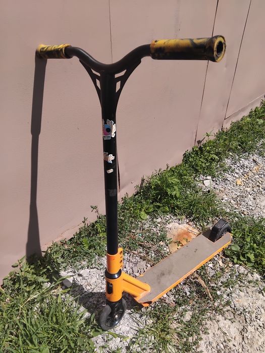 Продам трюковой самокат