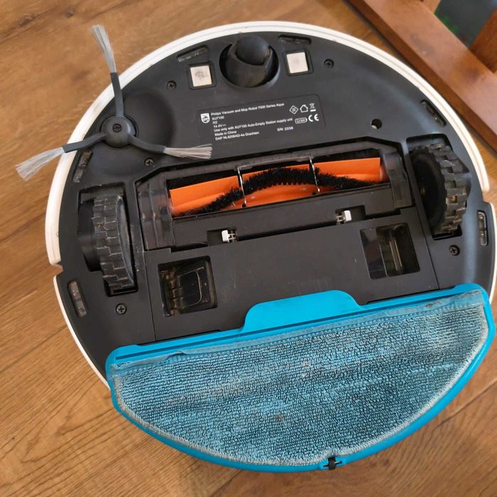 Ca NOU + IN GARANTIE: Aspirator Philips Seria 7000 cu mop, statie golire automata, autonomie max 180 min, 5 harţi, filtru EPA11 lavabil, HomeRun app