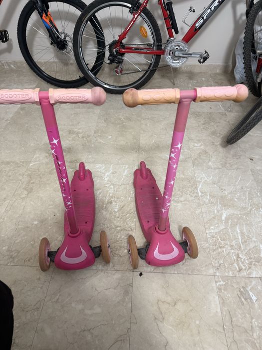 Детска тротинетка за момиче