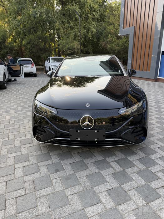 Merscedez Benz EQE 500