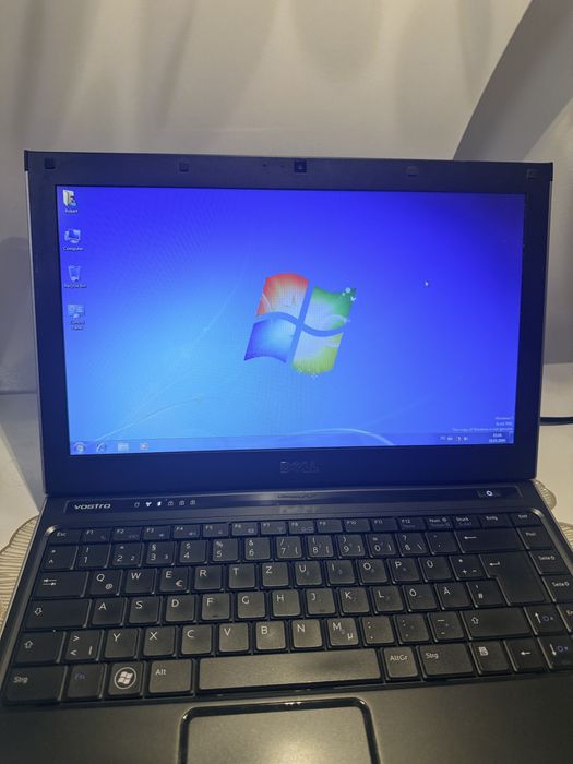 Vând leptop Dell Vostro V13