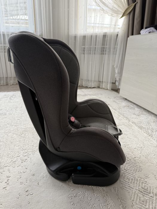 Автокресло Tomix