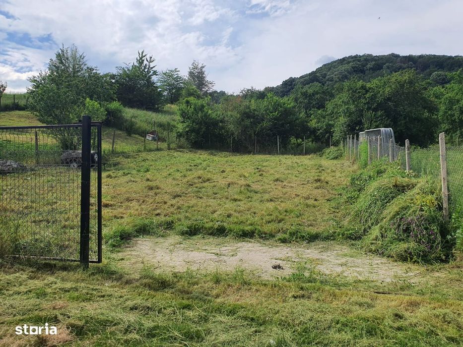 Teren în Troianu – 465 mp, utilități la poartă, la 5 minute de centru