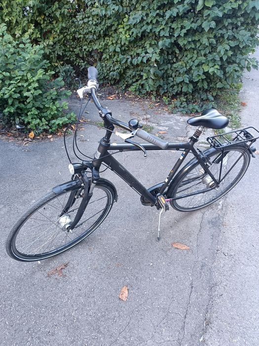 Vând două biciclete