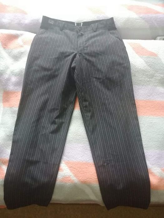 4 броя панталони за мъже и деца