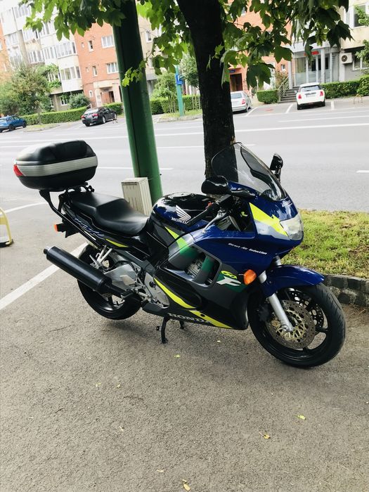 Vand Honda CBR 600 f3
