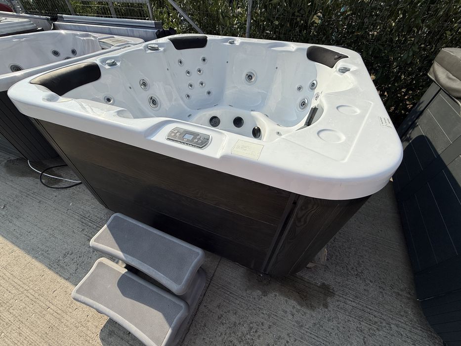 Jacuzzi Whirlpool Jakuzzi Balboa Viskan cadă cu hidromasaj spa ciubăr baie