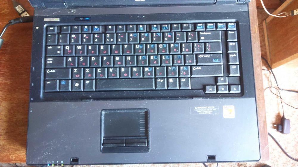 Лаптоп HP Compaq 6715s