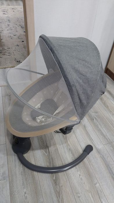 Продам кочялку шезлонг