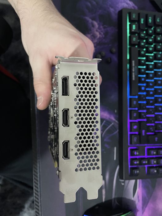 Vand RTX 3050 OC 6gb Vram