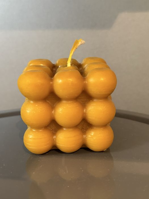 Свещи от чист пчелен восък