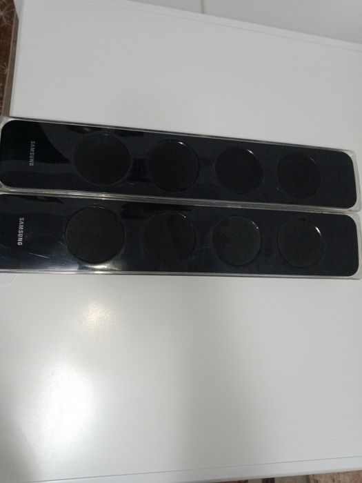 De vânzare 2 boxe Samsung systems