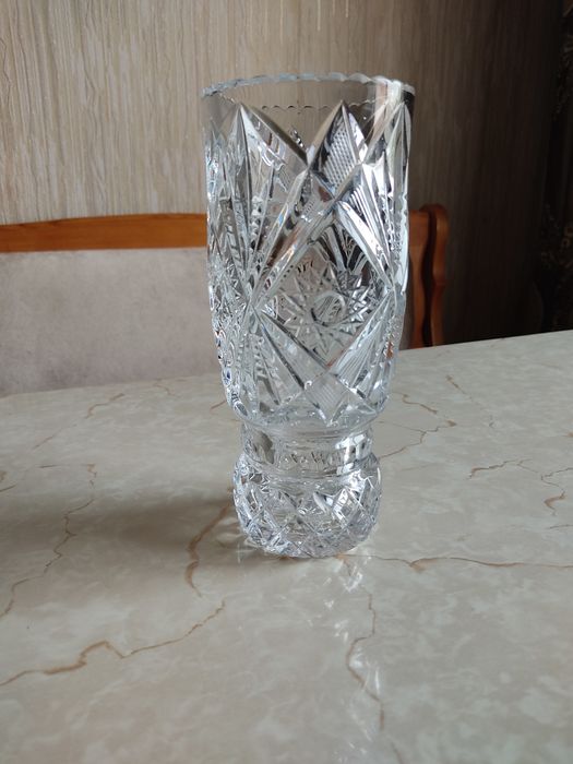 Скидка!!!Хрустальная ваза для цветов