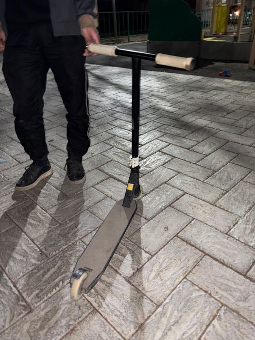 Продаю самокат цена договоренная