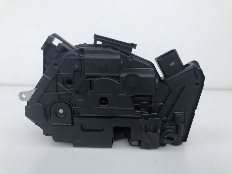 Incuietoare usa st/dr spate vw Passat CC 2008-2015