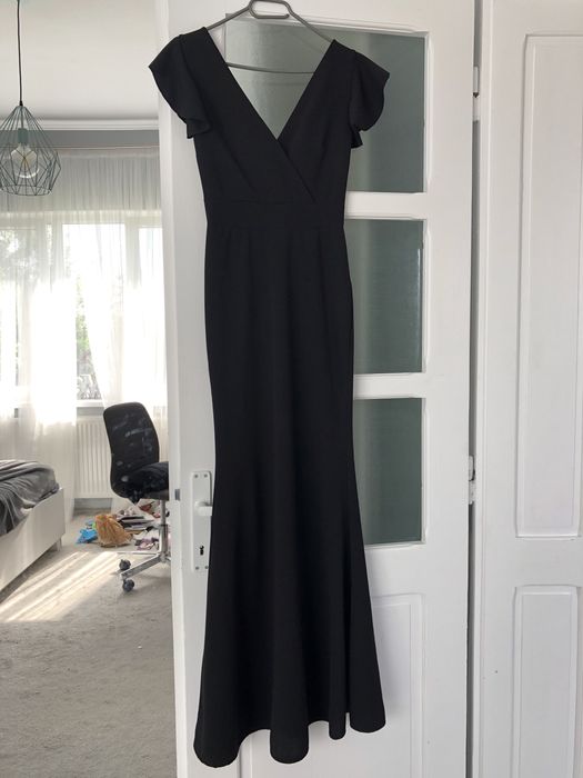Rochie de gala sirena este elastica