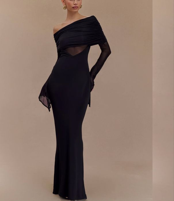 Rochie neagra de la Meshki