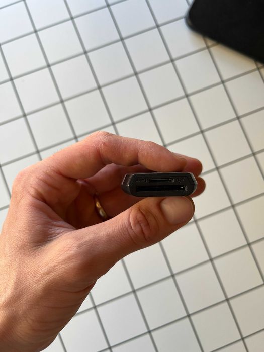 Action Camera Аксесоари: Suction Cup Car Mount, Magnetic Mount, SanDisk Extreme PRO 256GB microSDXC, Lexar Memory Card Reader