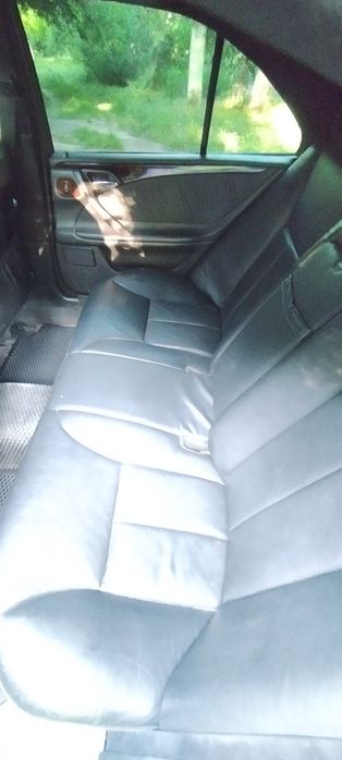 Mersadez-benz W210