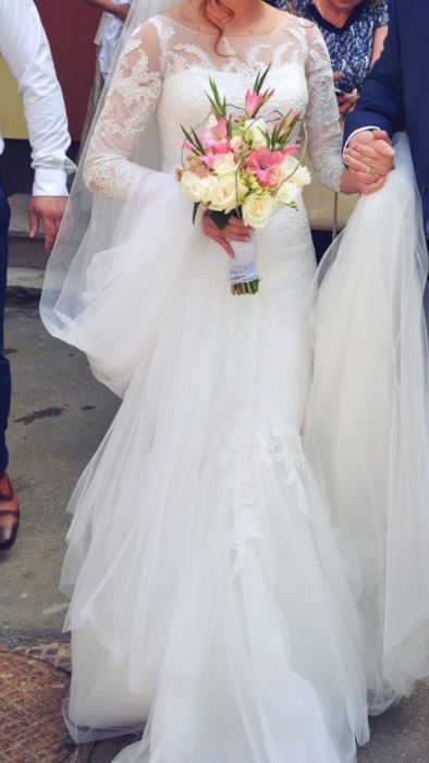 Rochie de mireasa lucrata manual