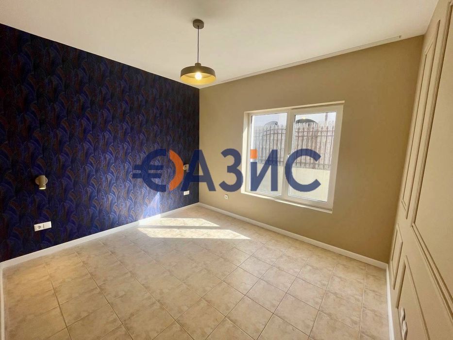 Продава се Двустаен апартамент в Свети Влас - 70 кв.м за 713 €/кв.м - Снимка #8