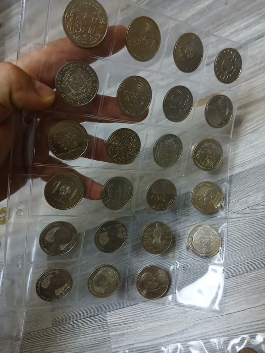 Монеты  рубли  .