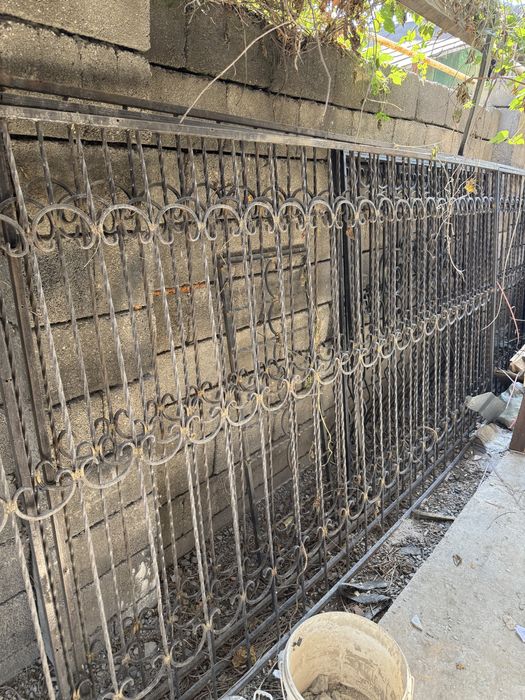 Решетки железный!