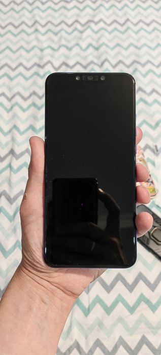 Телефон Huawei Nova 3