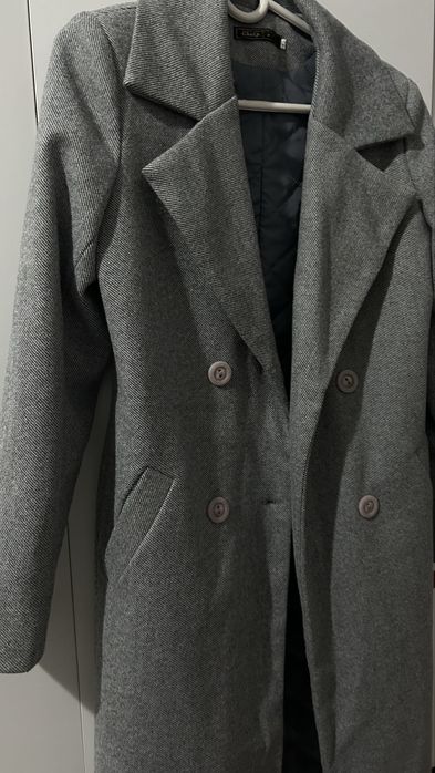Пальто серый качественный