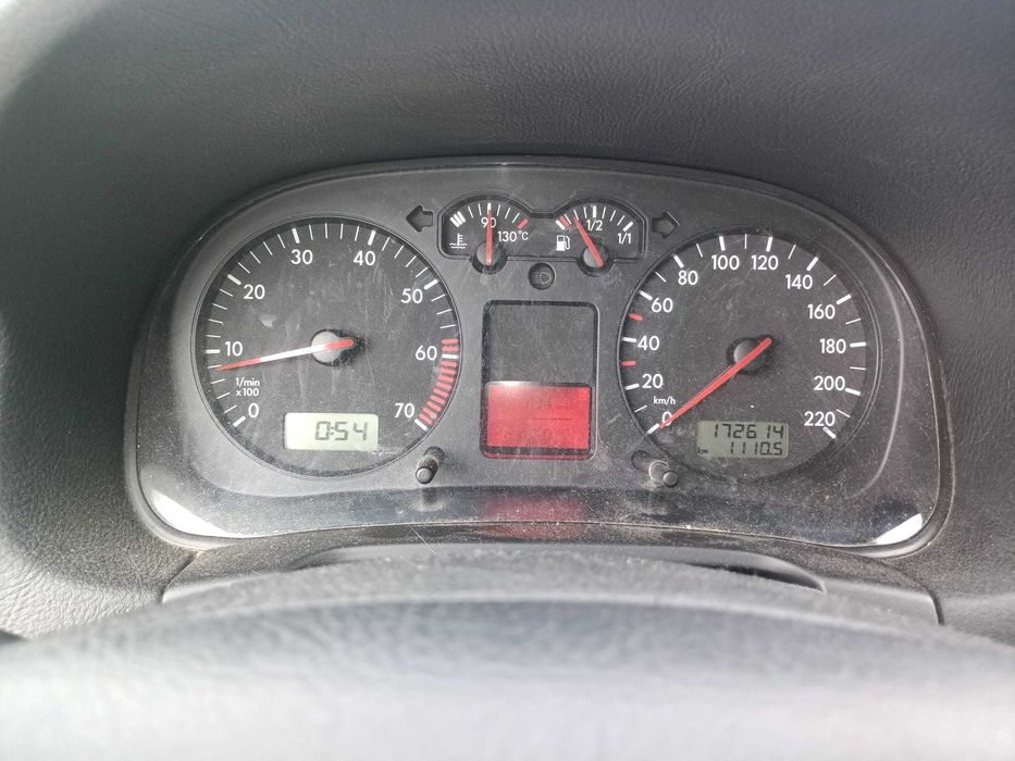 Volkswagen Golf 4 1.4  BCA benzina,an 2002