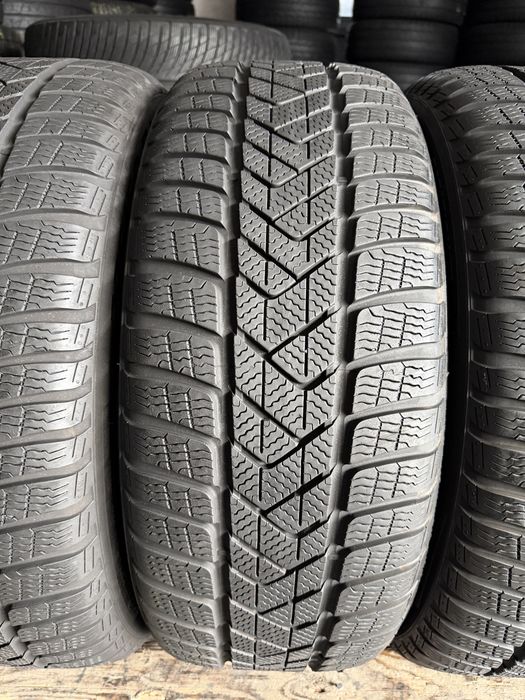 4 anvelope iarna 225/50/17 , Pirelli , RunFlat , 6.5-7 mm