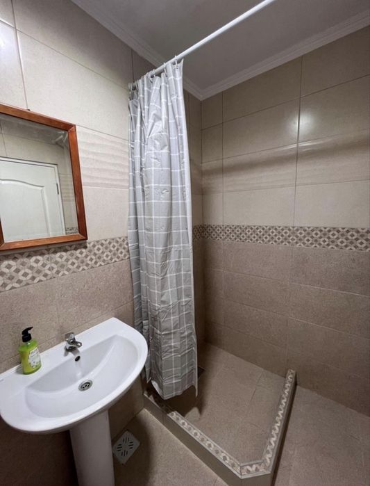 Ofer cazare pentru echipe de muncitori.