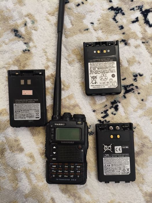 Радиостанция Yaesu VX—8DR