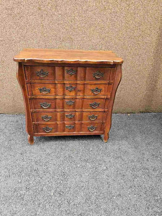 Холандски скрин с обков от месинг