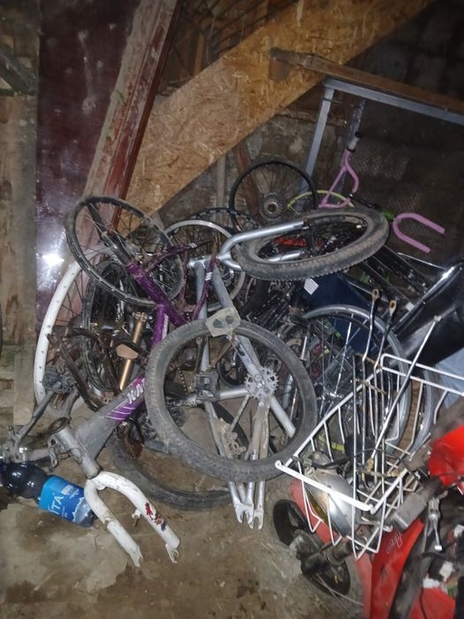 Продам запчасти писать на WhatsApp