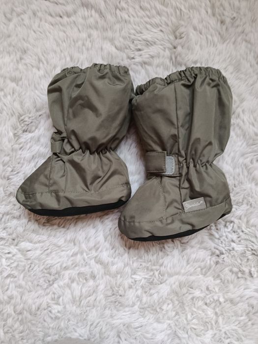 Обувки за бебеносене