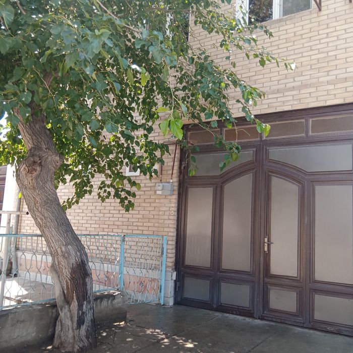 2 этажли Уй сотилади